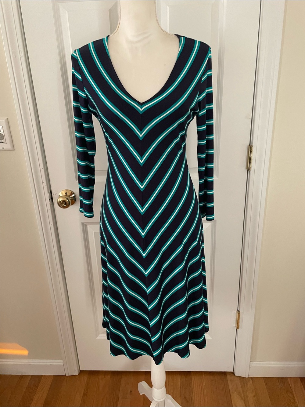 Calvin Klein Navy and Teal V-Neck Long Sleeve Midi Dress